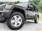 Foto numero 5 do veiculo Jeep Wrangler Unlimited Sport 3.6 V6 - Preta - 2013/2014