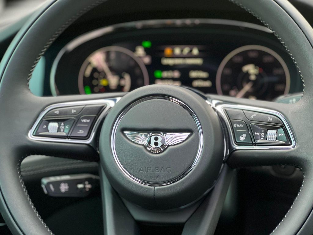 Bentley Bentayga  híbrido blindado cart IIIA  2021