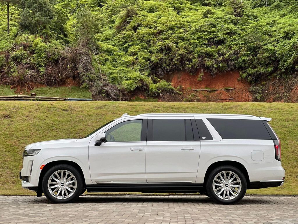 Cadillac Escalade  600 ESV 4X4 Premium Luxo  2022