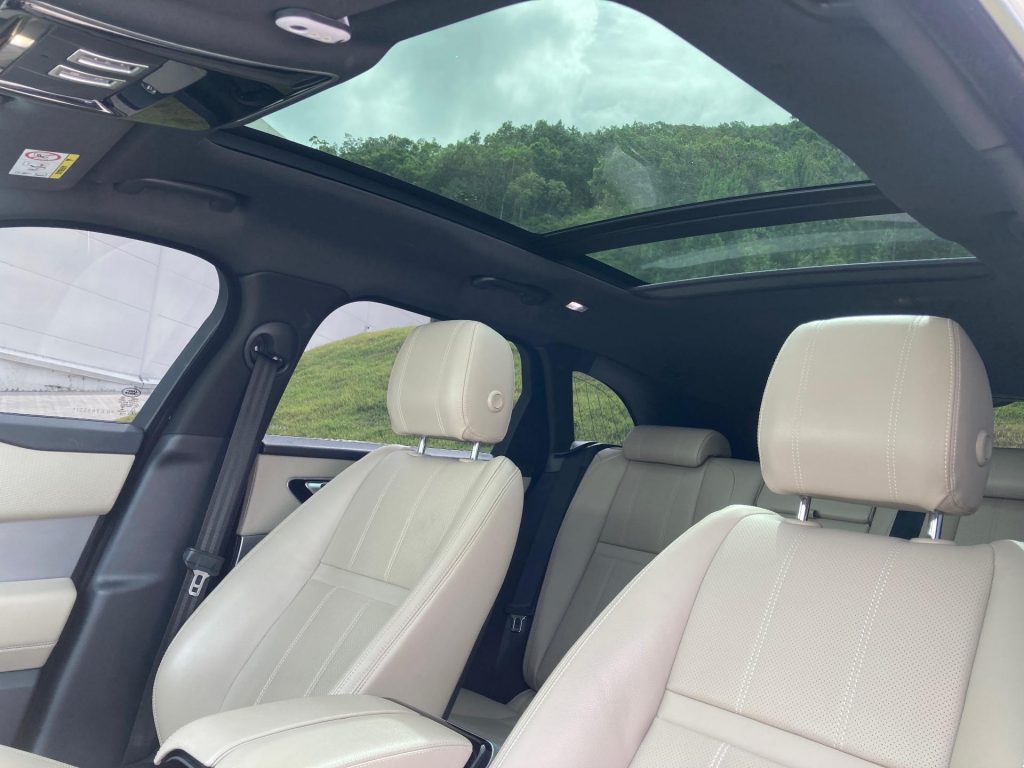 Land Rover Range Rover Velar P300 SE 3.0  2019