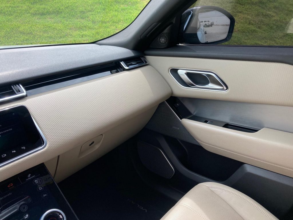 Land Rover Range Rover Velar P300 SE 3.0  2019