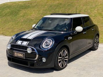 Foto numero 0 do veiculo Mini Cooper S 5 P 2.0 - Preta - 2018/2019