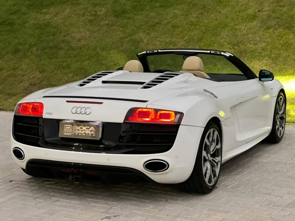 Audi R8 Spider V10 2012