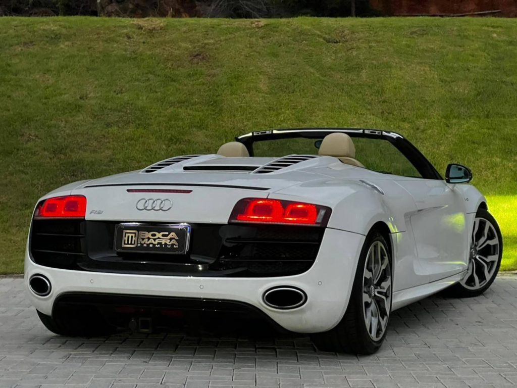 Audi R8 Spider V10 2012