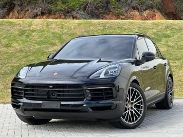 Foto numero 0 do veiculo Porsche Cayenne E-Hybrid - Preta - 2021/2022