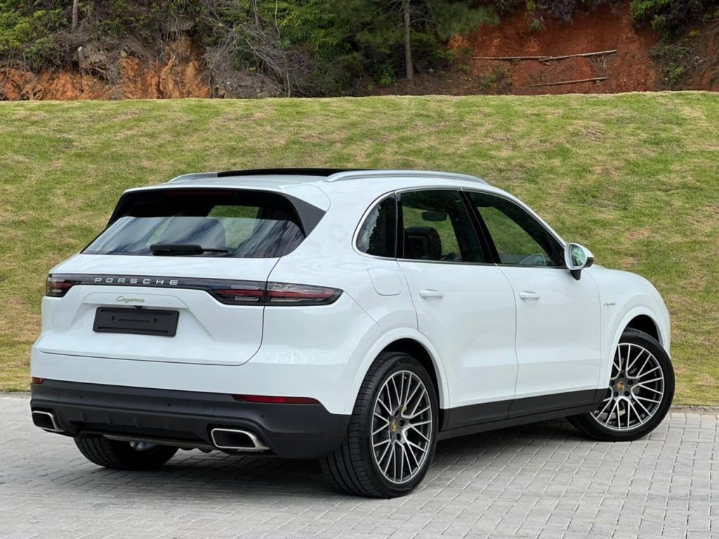 Porsche Cayenne E-Hybrid 2022