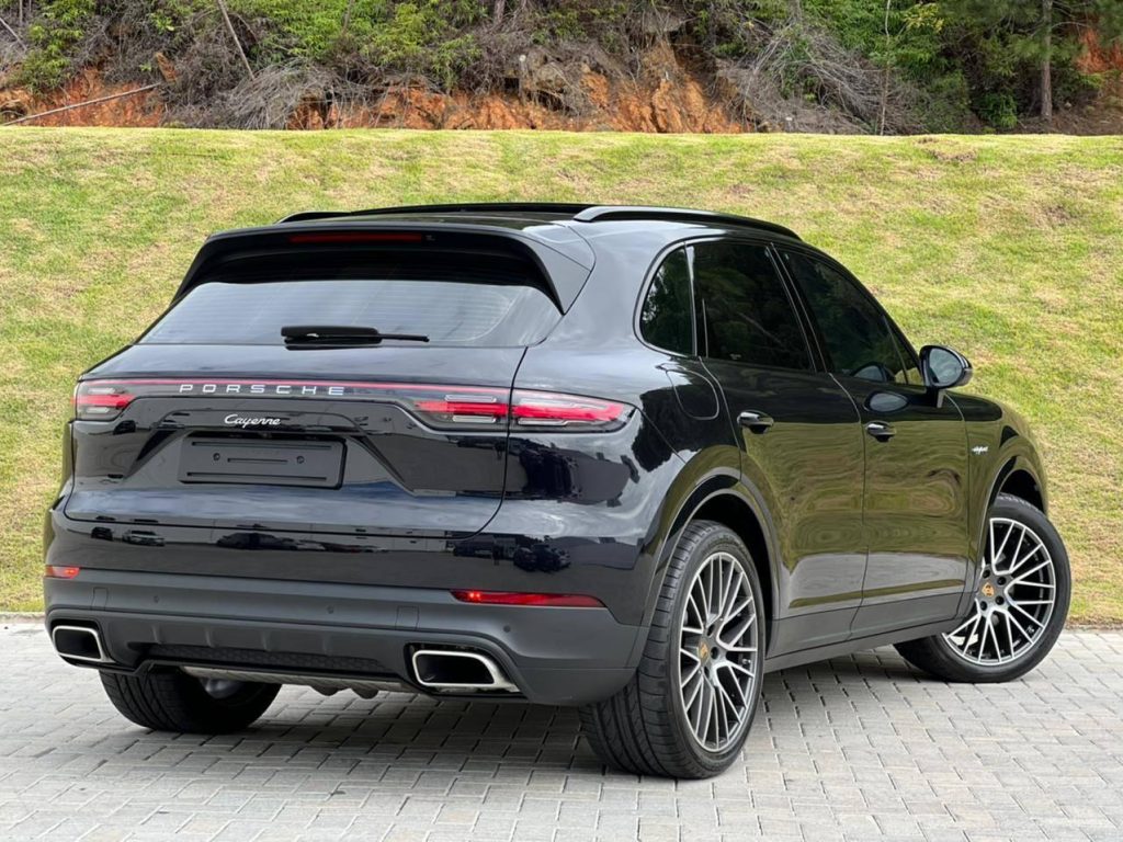 Porsche Cayenne E-Hybrid 2022