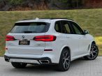 Foto numero 5 do veiculo BMW X5 45e 3.0 - Branca - 2021/2022