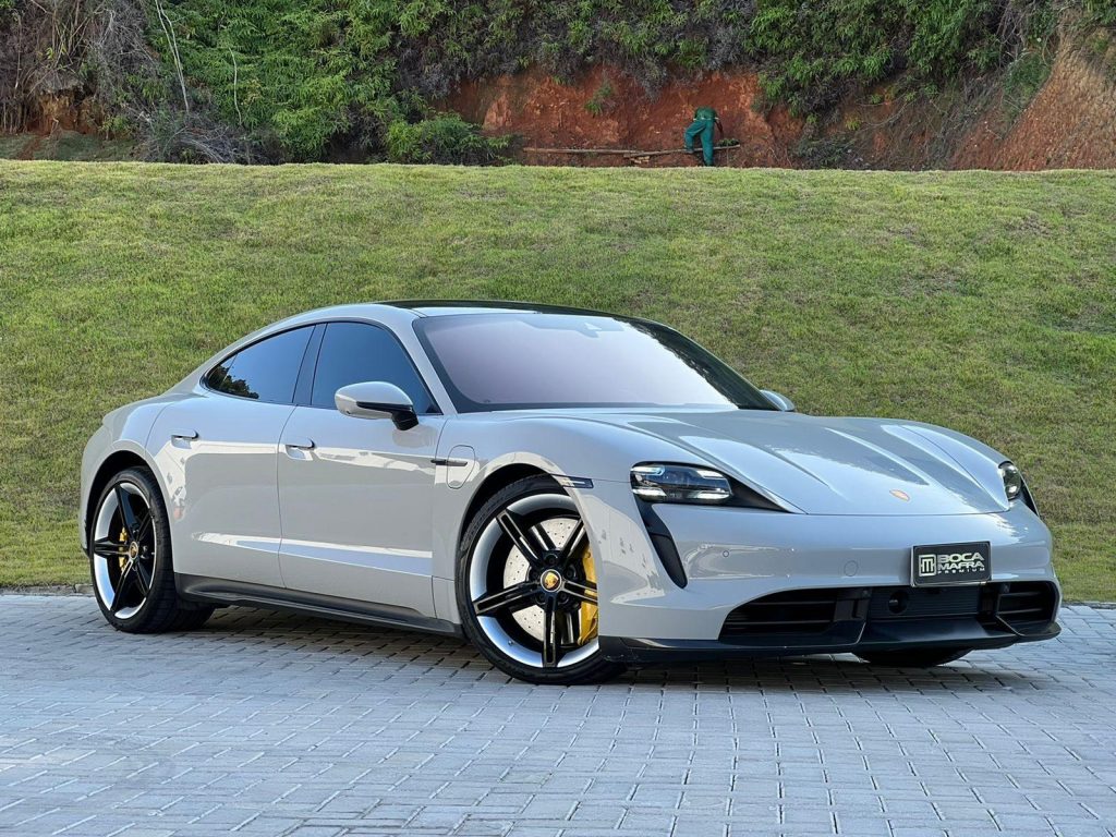 Porsche Taycan Turbo S 2021