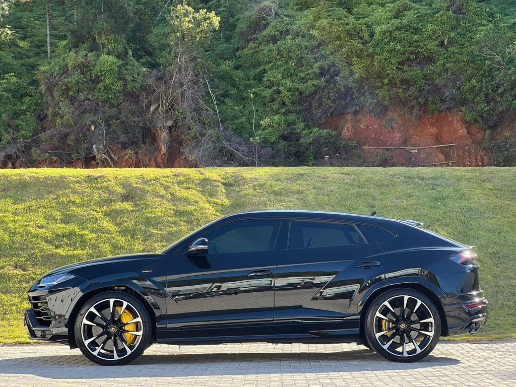 Lamborghini Urus 4.0 V8  2019