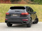 Foto numero 6 do veiculo Porsche Cayenne 3.0 V6 - Preta - 2015/2016