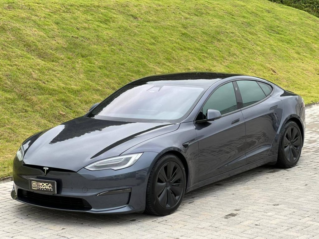 Tesla Model S Plaid 2021