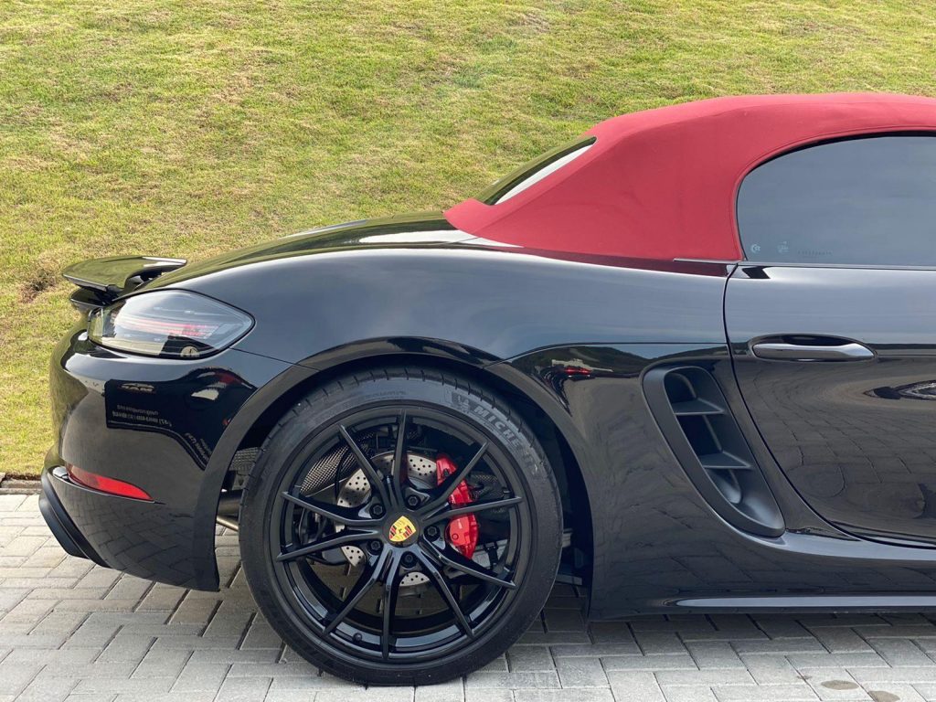 Porsche Boxster 718 GTS  2018