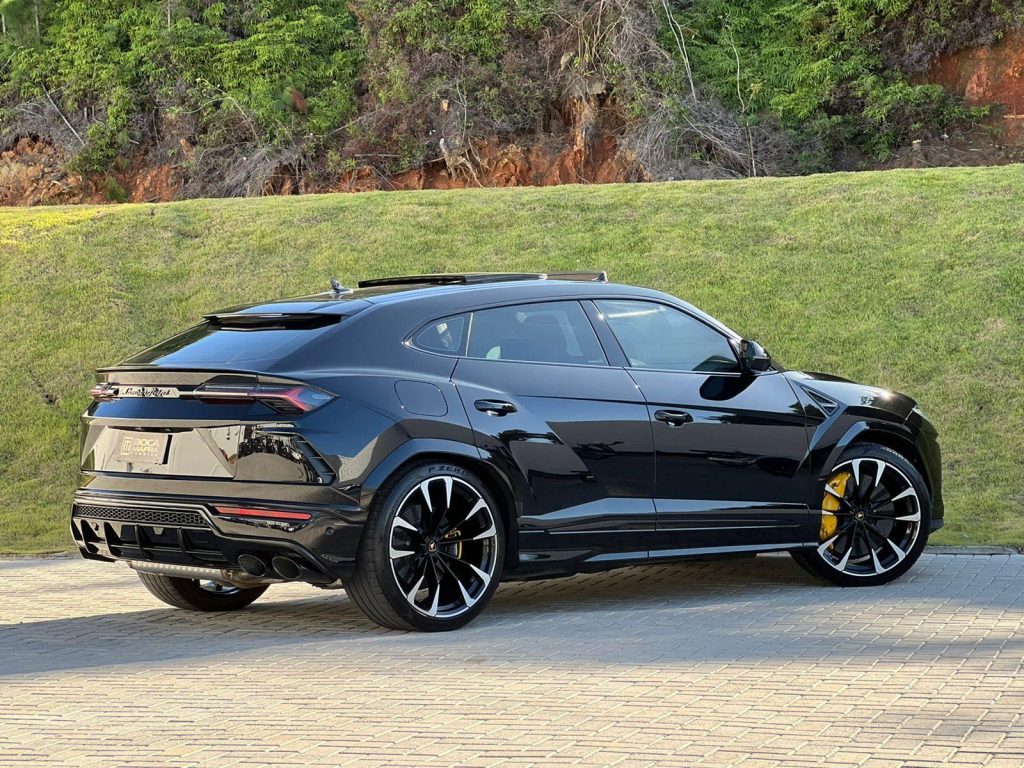 Lamborghini Urus 4.0 V8  2019