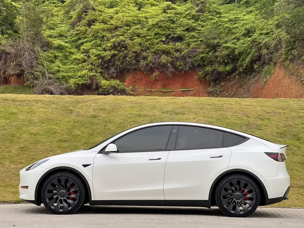 Tesla Model Y Performance AWD Elétrico 2021