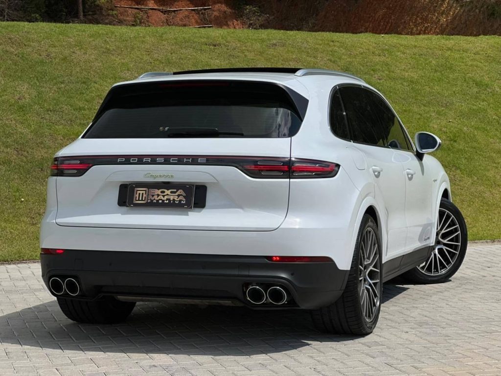 Porsche Cayenne E-Hybrid  2022