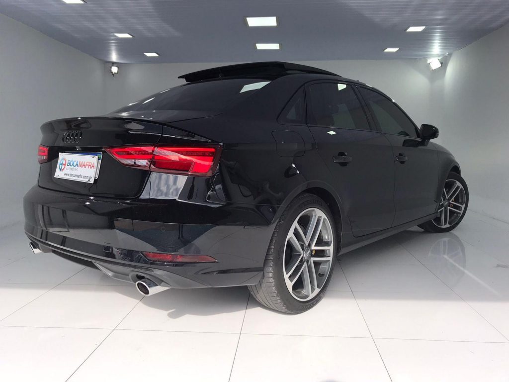 Audi A3 Performance Black  2.0 2020