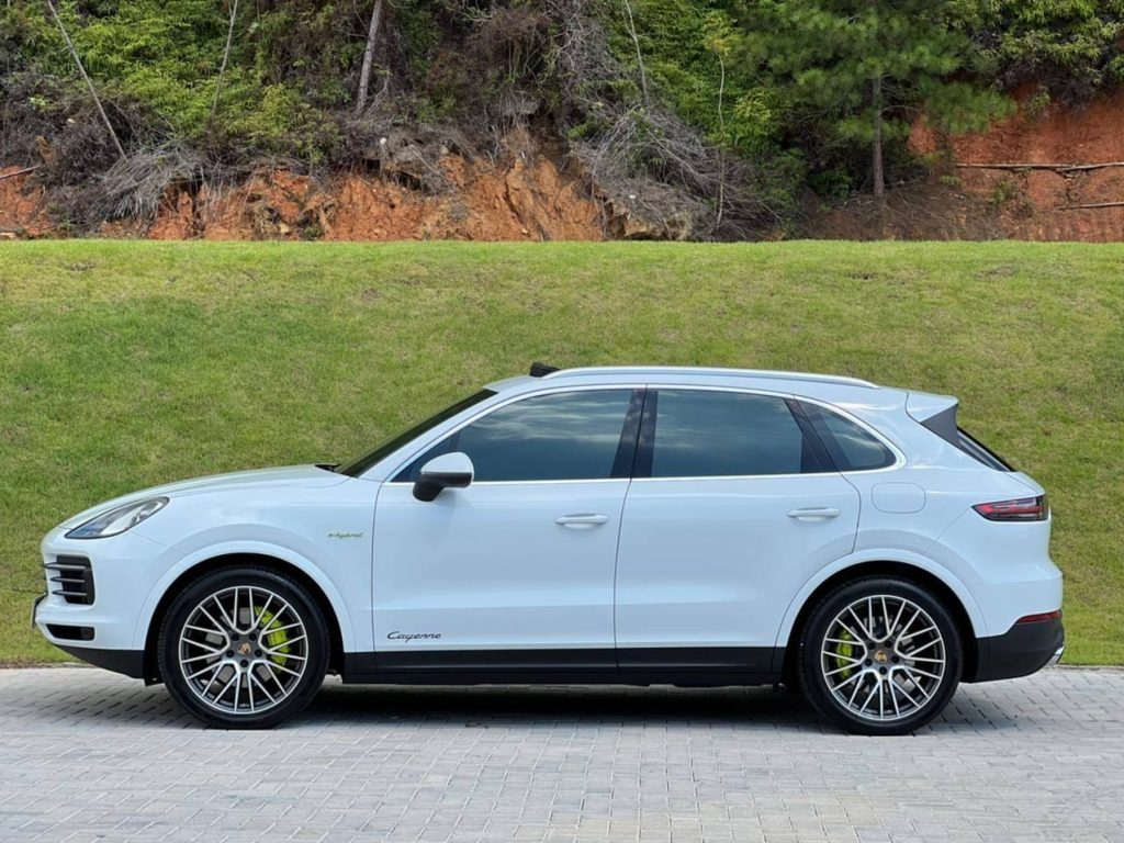 Porsche Cayenne E-Hybrid  2022