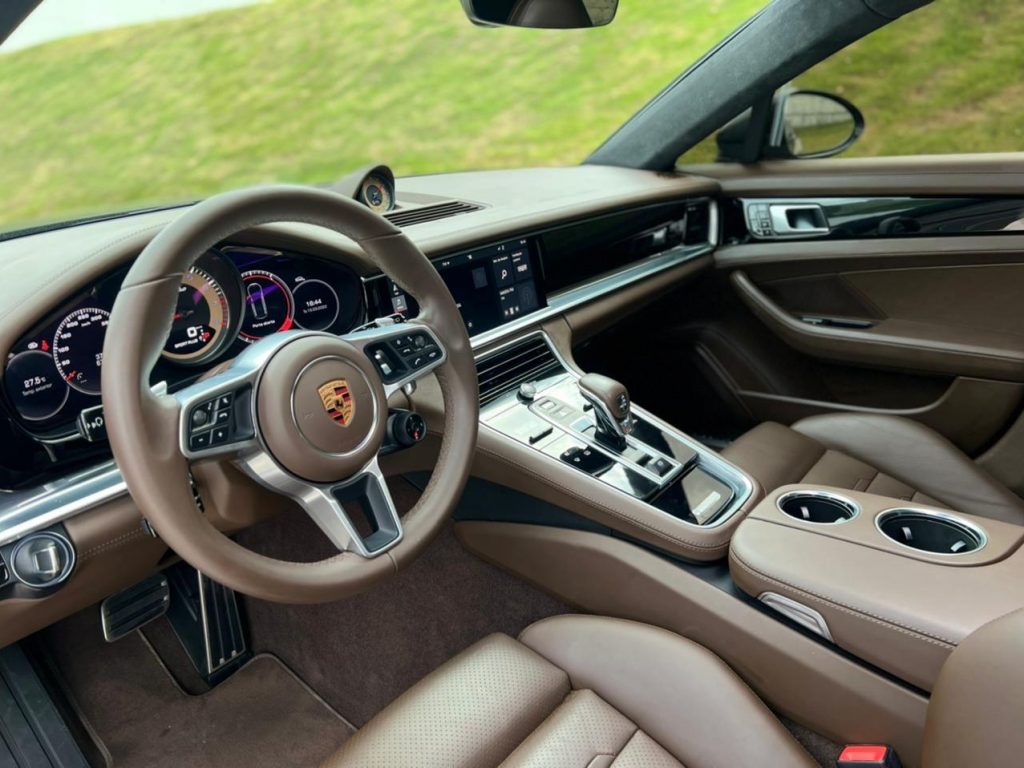 Porsche Panamera Turbo V8 2018