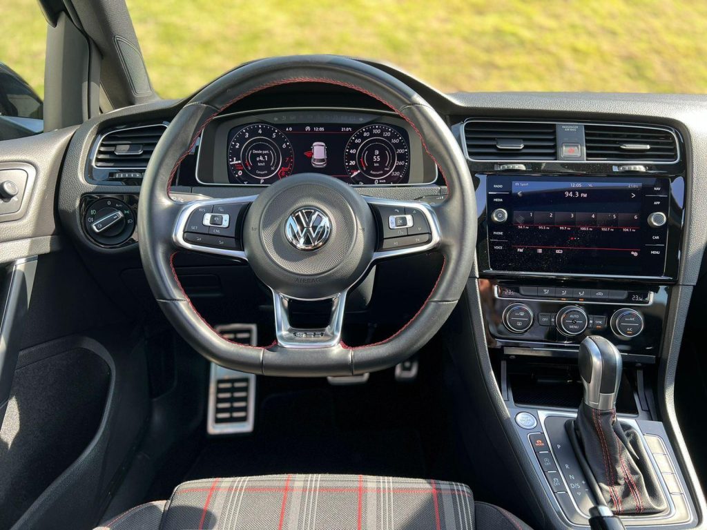 Volkswagen Golf GTI 350 TSI 2.0 2018