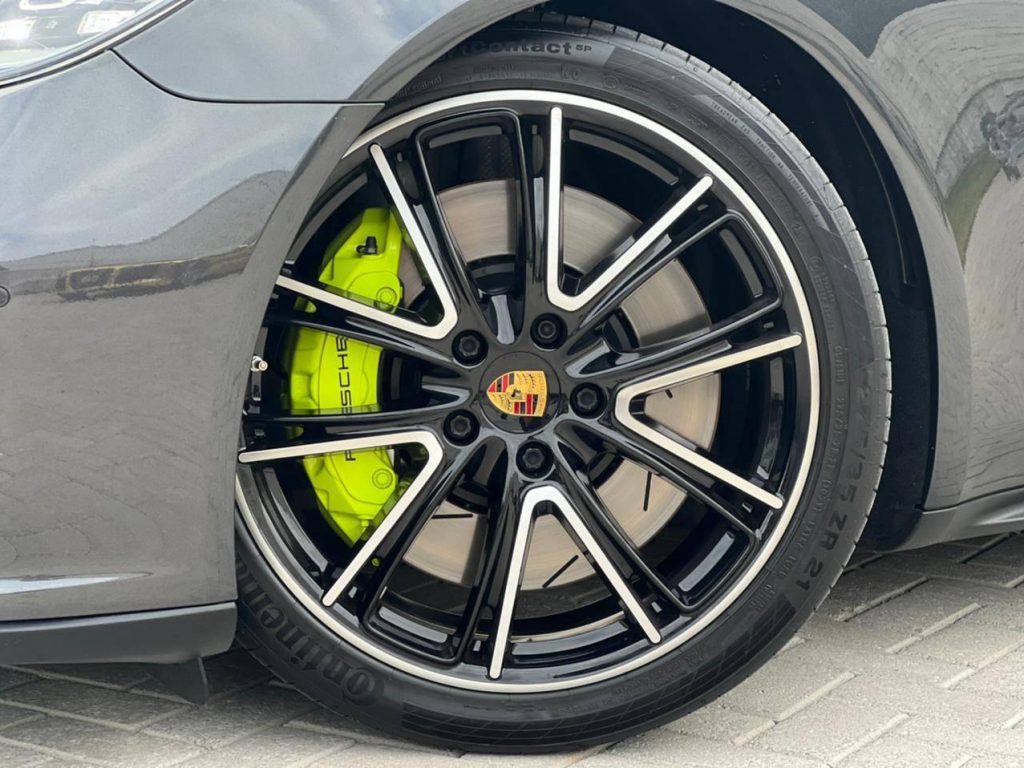 Porsche Panamera Turbo V8 2018