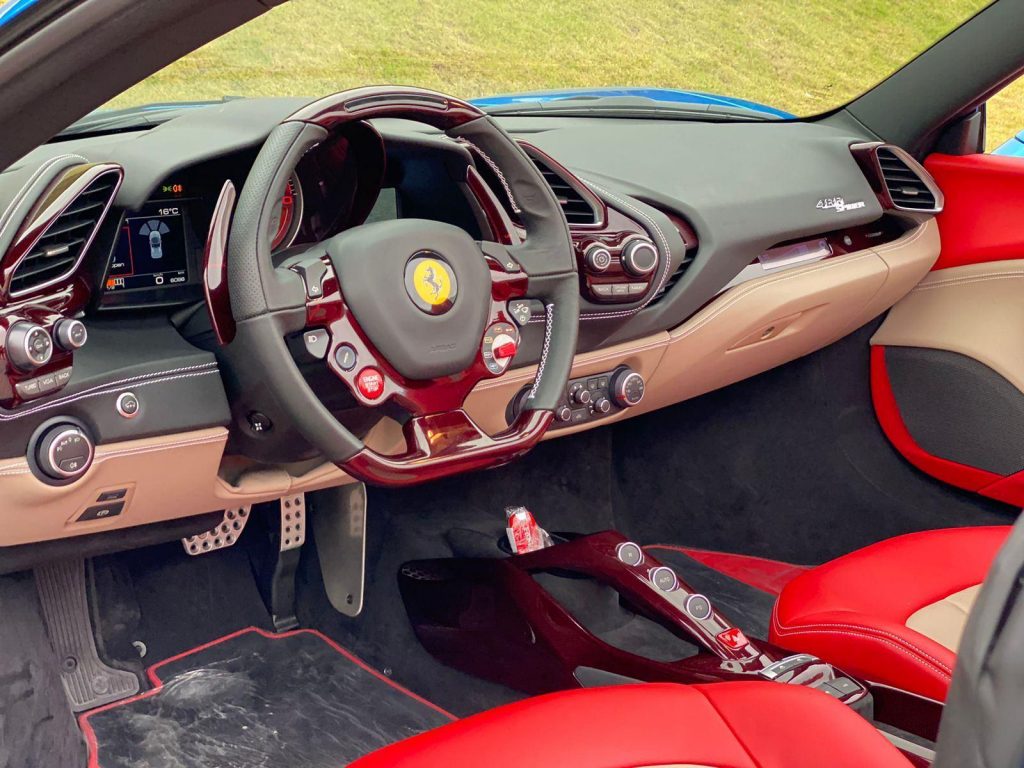 Ferrari F488 Spider 3.9 V8 670cv 2018