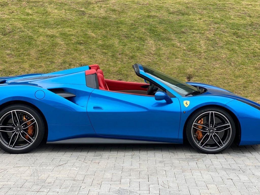 Ferrari F488 Spider 3.9 V8 670cv 2018