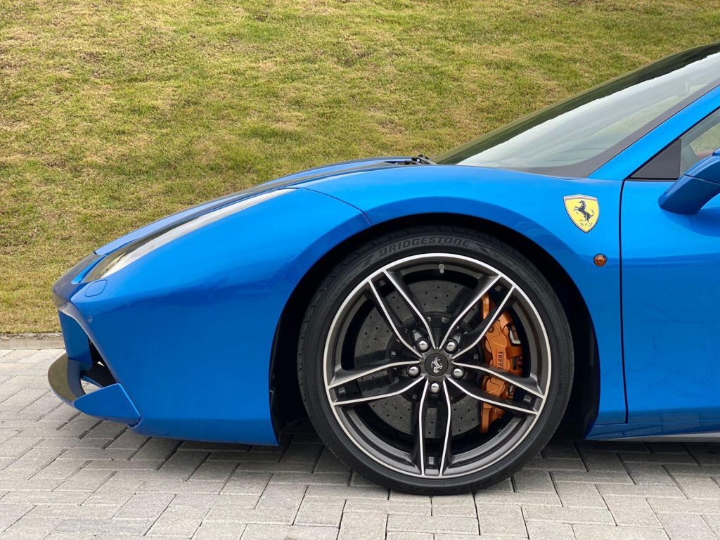 Ferrari F488 Spider 3.9 V8 670cv 2018