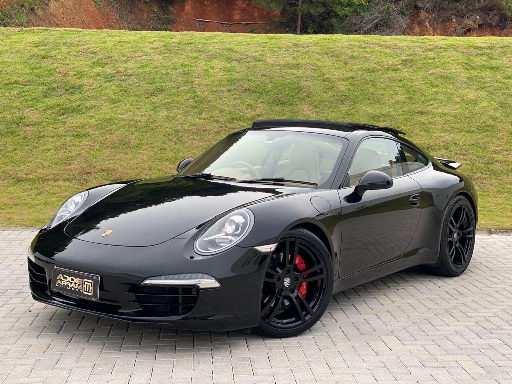 Porsche 911 CARRERA S  2012